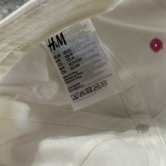 H&M Baseball Hat - Picture 8 of 9